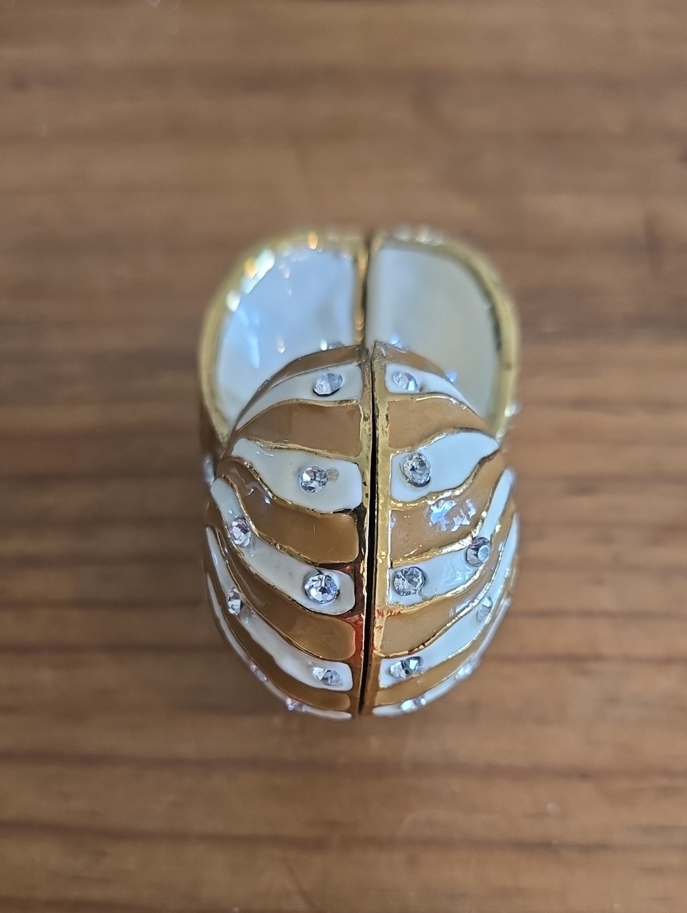 Nautilus Shell Enameled Box with Rhinestones - Picture 5 of 16